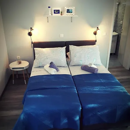 Merlo & Skancija Dol (Hvar)